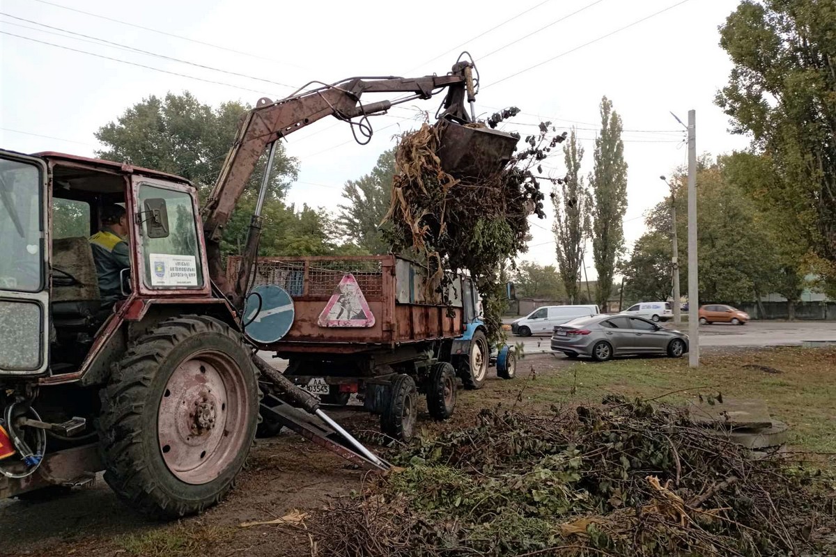 Чим займалися комунальники Нікополя протягом тижня 9