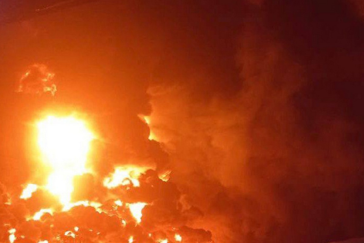 Обстріл Нікополя і ракетний удар по Павлограду: як пройшла ніч 7 жовтня на Дніпропетровщині 1 Обстріл Нікополя і ракетний удар по Павлограду: як пройшла ніч 7 жовтня на Дніпропетровщині