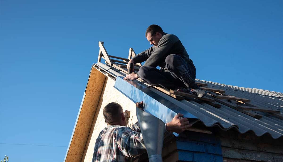 Як у Нікополі відновлюють житловий фонд після обстрілів (фото) 1 Як у Нікополі відновлюють житловий фонд після обстрілів 4