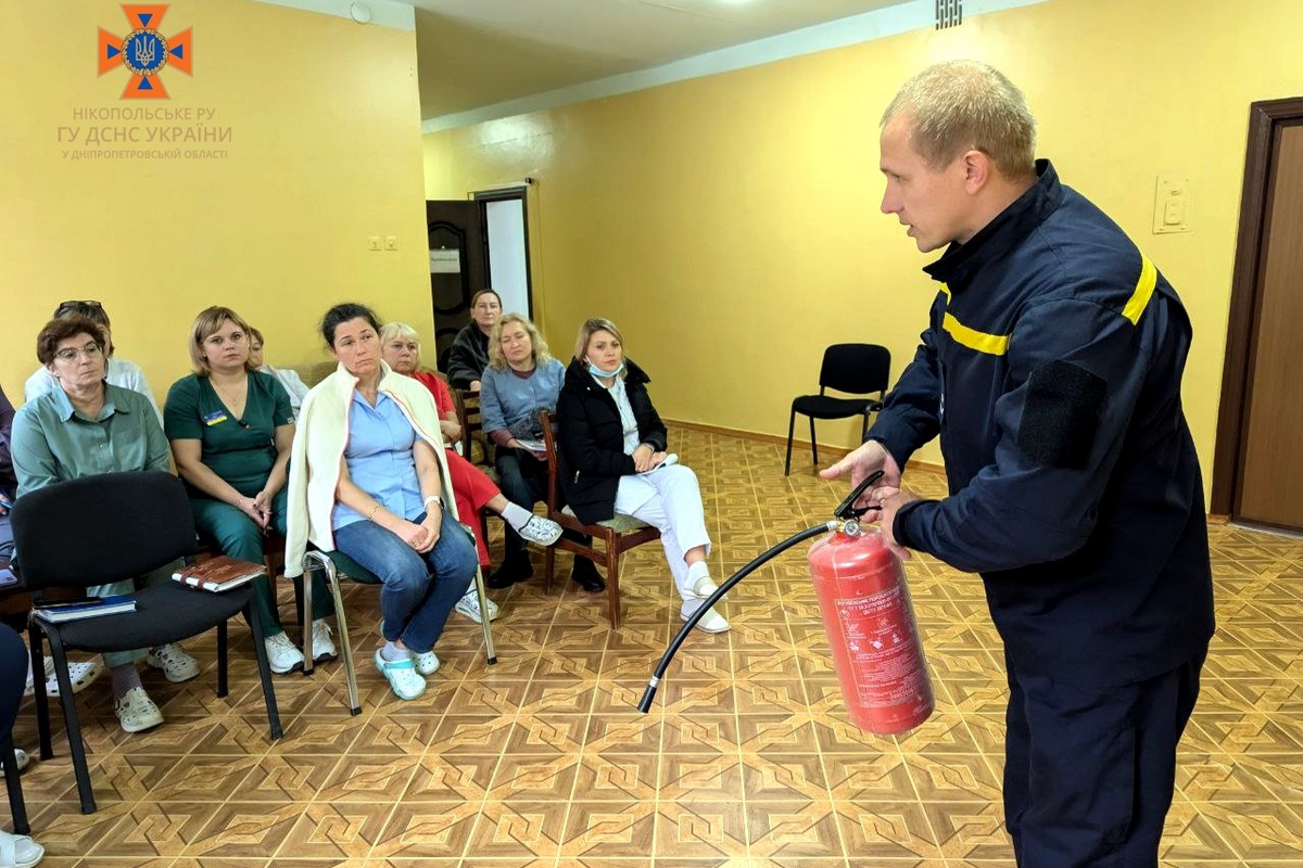  Медикам Покрова нагадали правила пожежної безпеки взимку (фото) 2