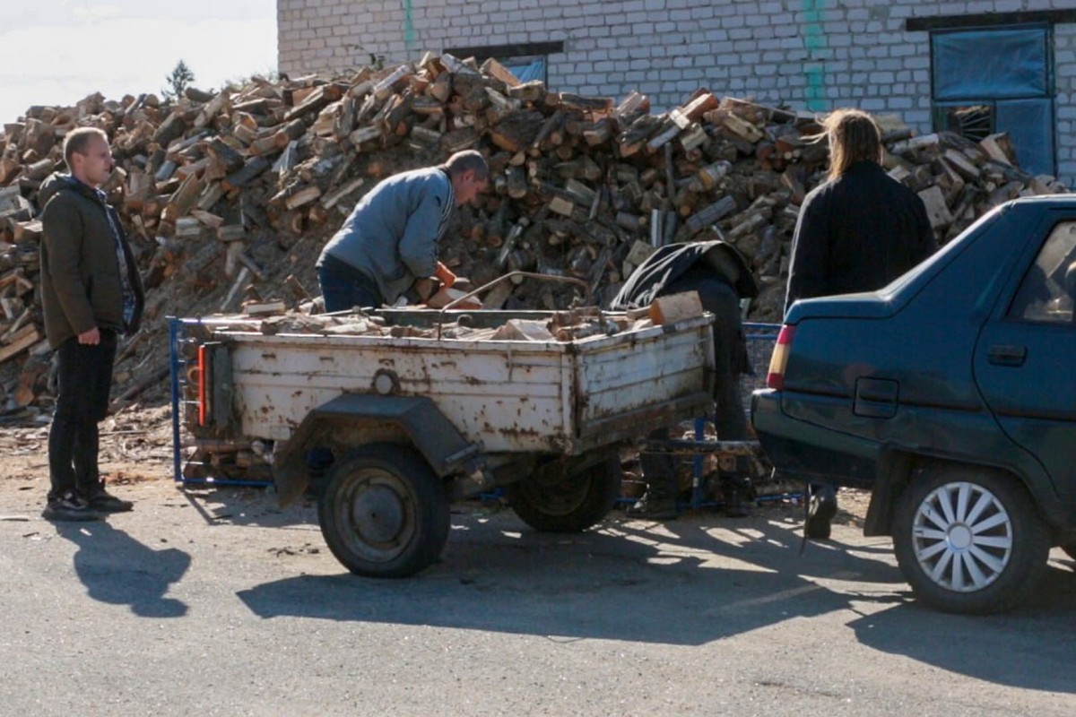  На Нікопольщині в одному зі старостинських округів закінчено видачу паливної деревини від благодійників (фото) 6