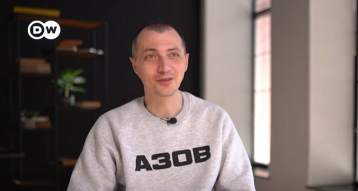Що давало сили дочекатися обміну, розповів звільнений з полону азовець з позивним «Нікополь» (відео) 1 Що давало сили дочекатися обміну, розповів звільнений з полону азовець з позивним «Нікополь»