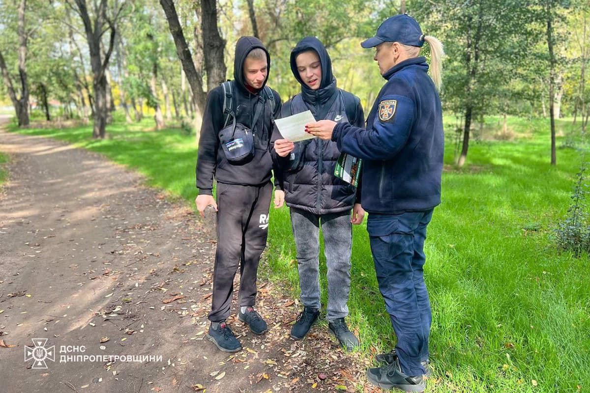 Жителям Марганецької громади нагадали про заборону спалення сухої рослинності (фото)