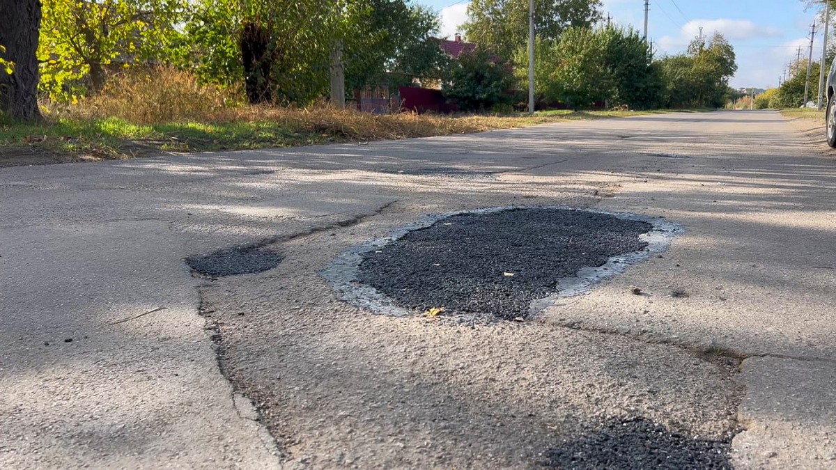 У Червоногригорівській громаді ремонтують дороги холодним асфальтом