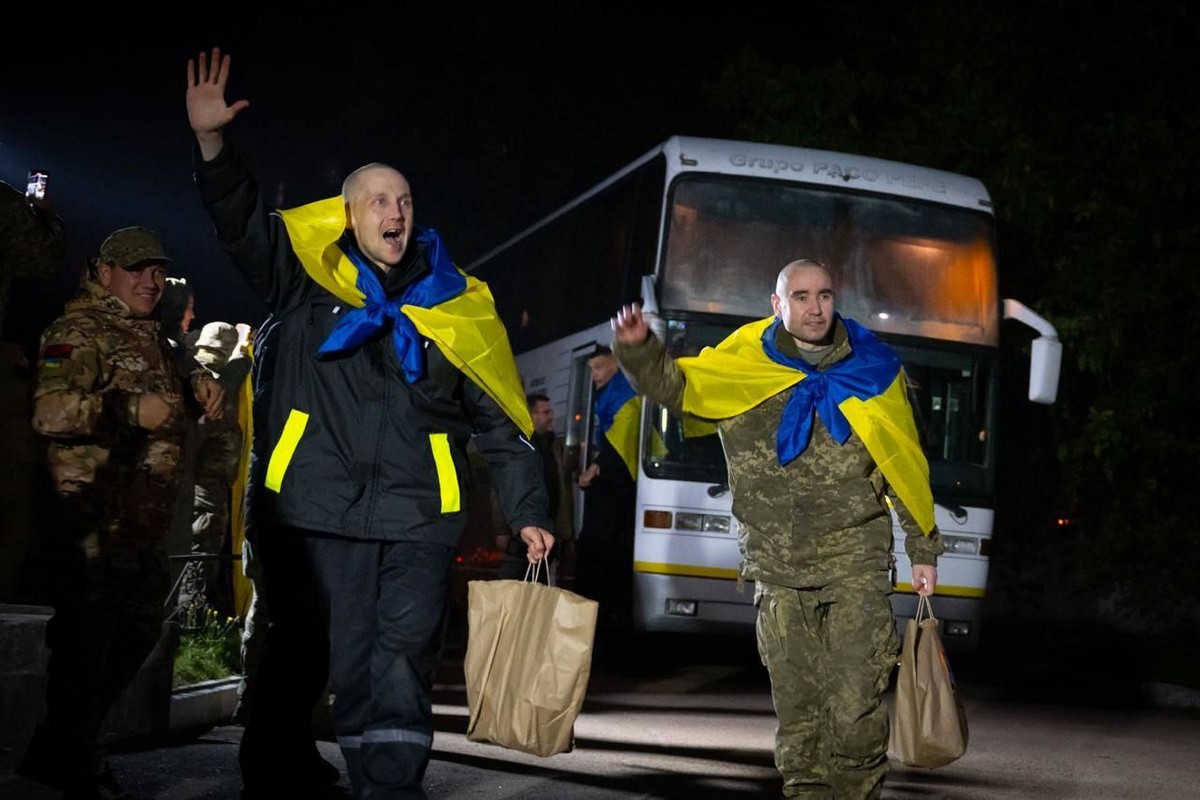 10 оборонців з Дніпропетровщини повернулися з російського полону 18 жовтня