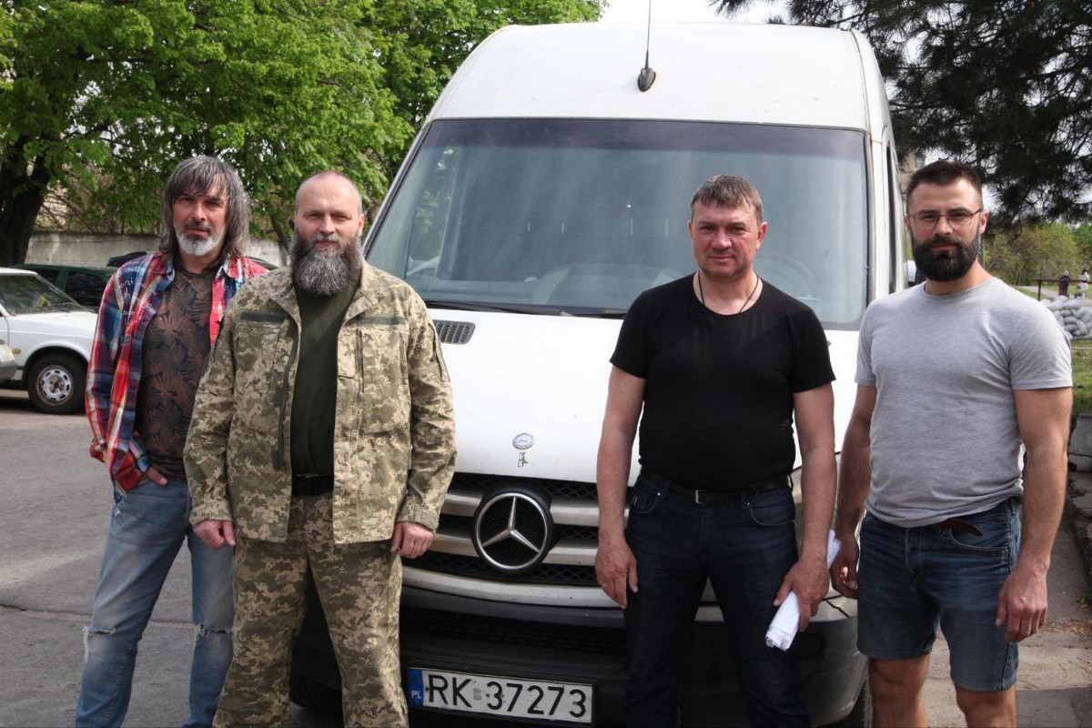 Начальник Нікопольської РВА подякував БФ «Україна – справедлива країна» за успішну співпрацю 1 Начальник Нікопольської РВА подякував БФ «Україна – справедлива країна» за успішну співпрацю