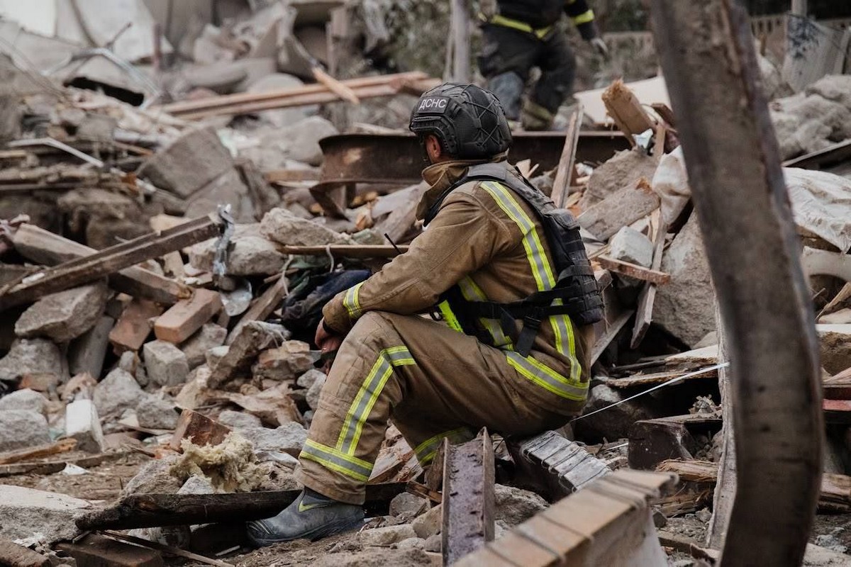 5 людей загинули: у Дніпрі завершена пошуково-рятувальна операція 1 у Дніпрі завершена пошуково рятувальна операція 8