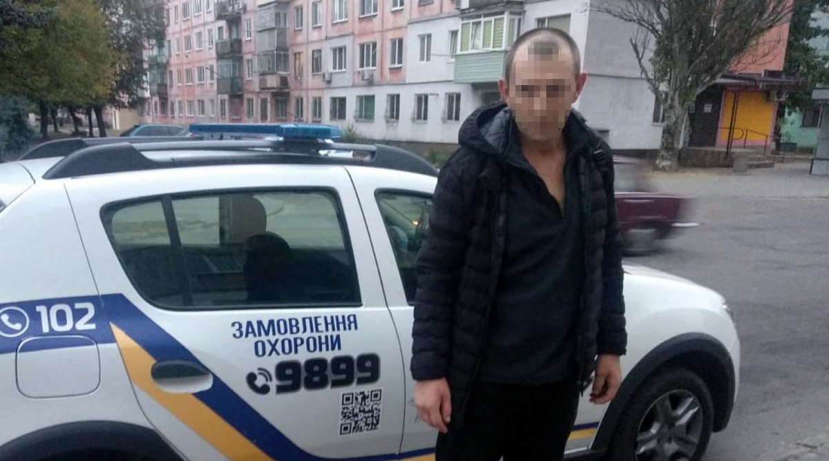 Хотів винести товар повз касу в «Аврорі»: у Нікополі затримали крадія 1 у Нікополі затримали крадія