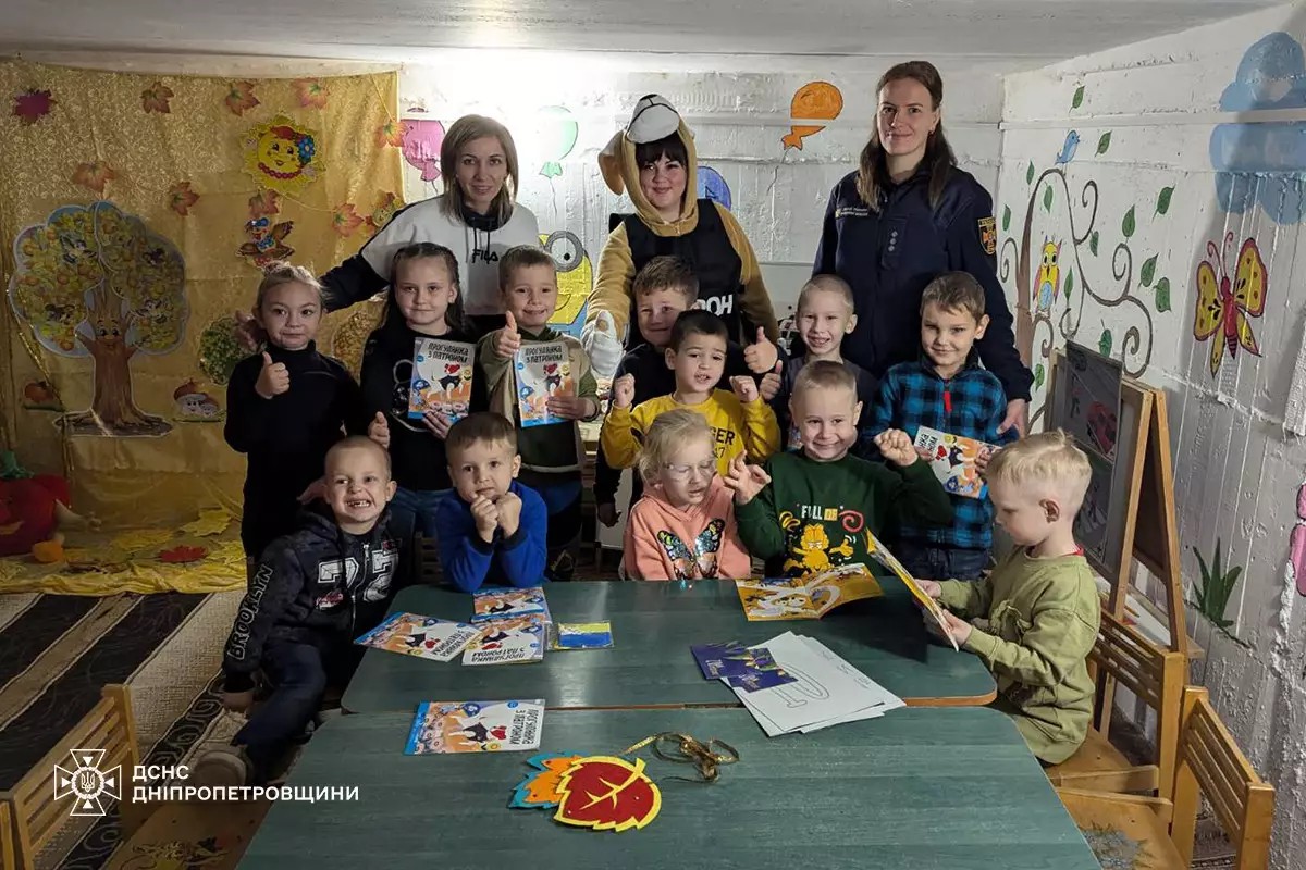 У Нікополі надзвичайники відвідали дошкільнят: фото