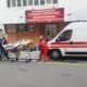Коли люди сильніші за бетон: через дві доби після удару лікарня Мечникова відновила прийом найтяжчих хворих