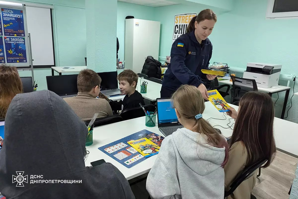 У Нікополі рятувальники провели бесіду з дітьми