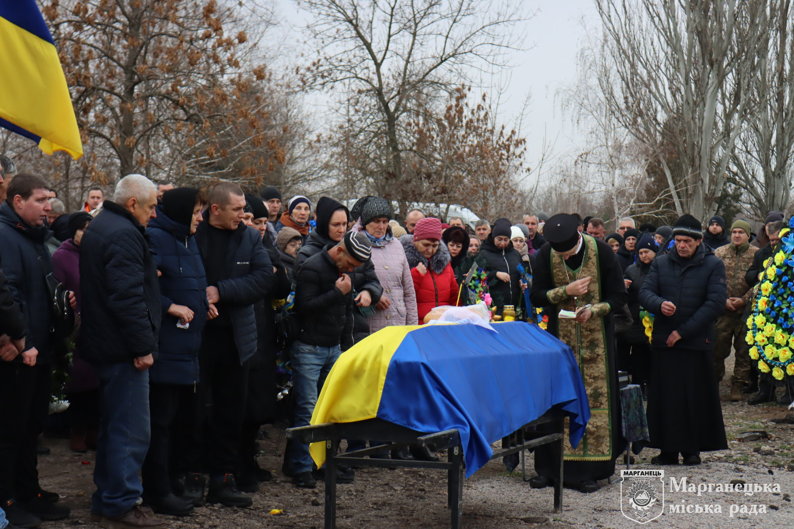 30 листопада Марганець провів в останню путь полеглого Захисника (фото) 11