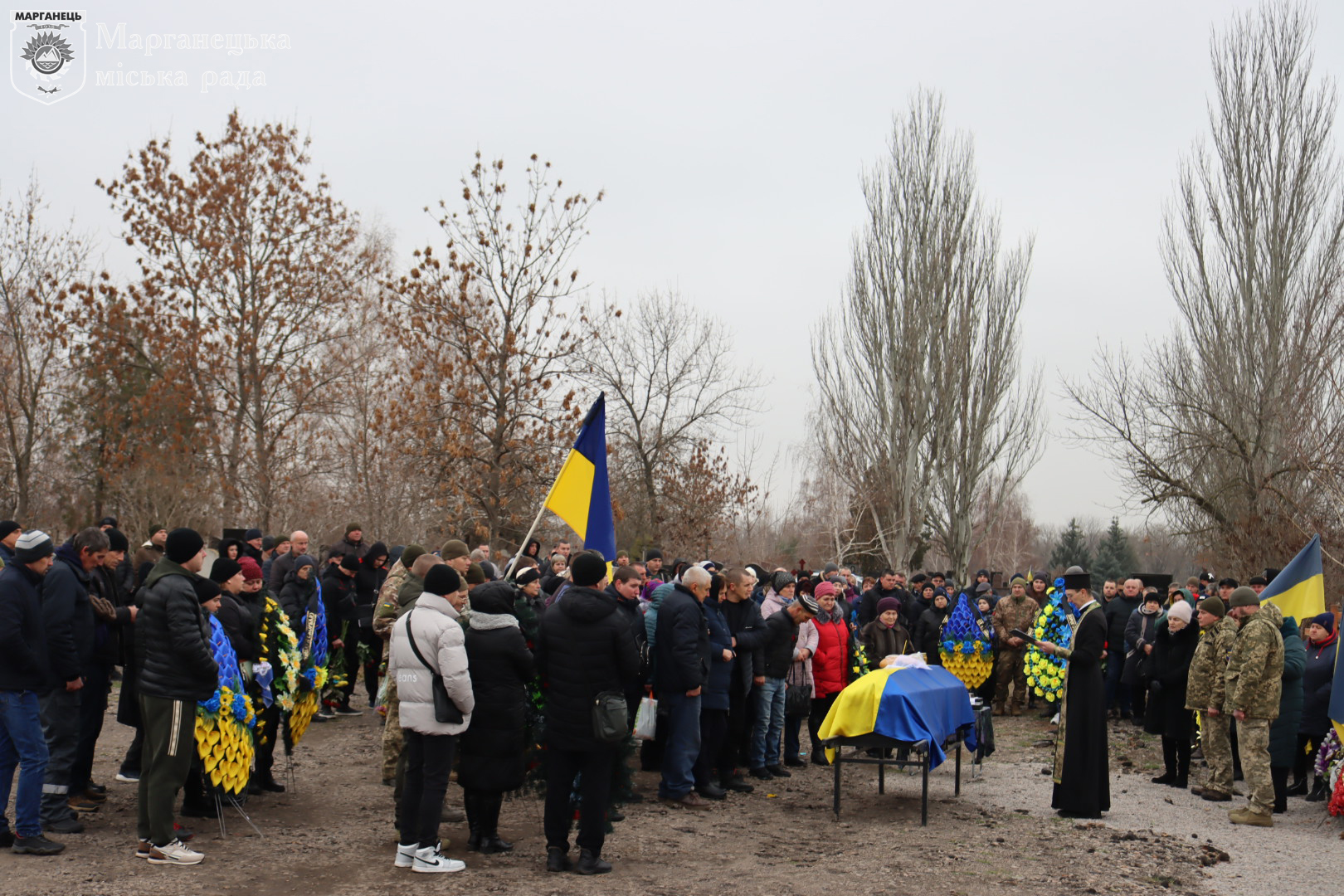 30 листопада Марганець провів в останню путь полеглого Захисника (фото) 2