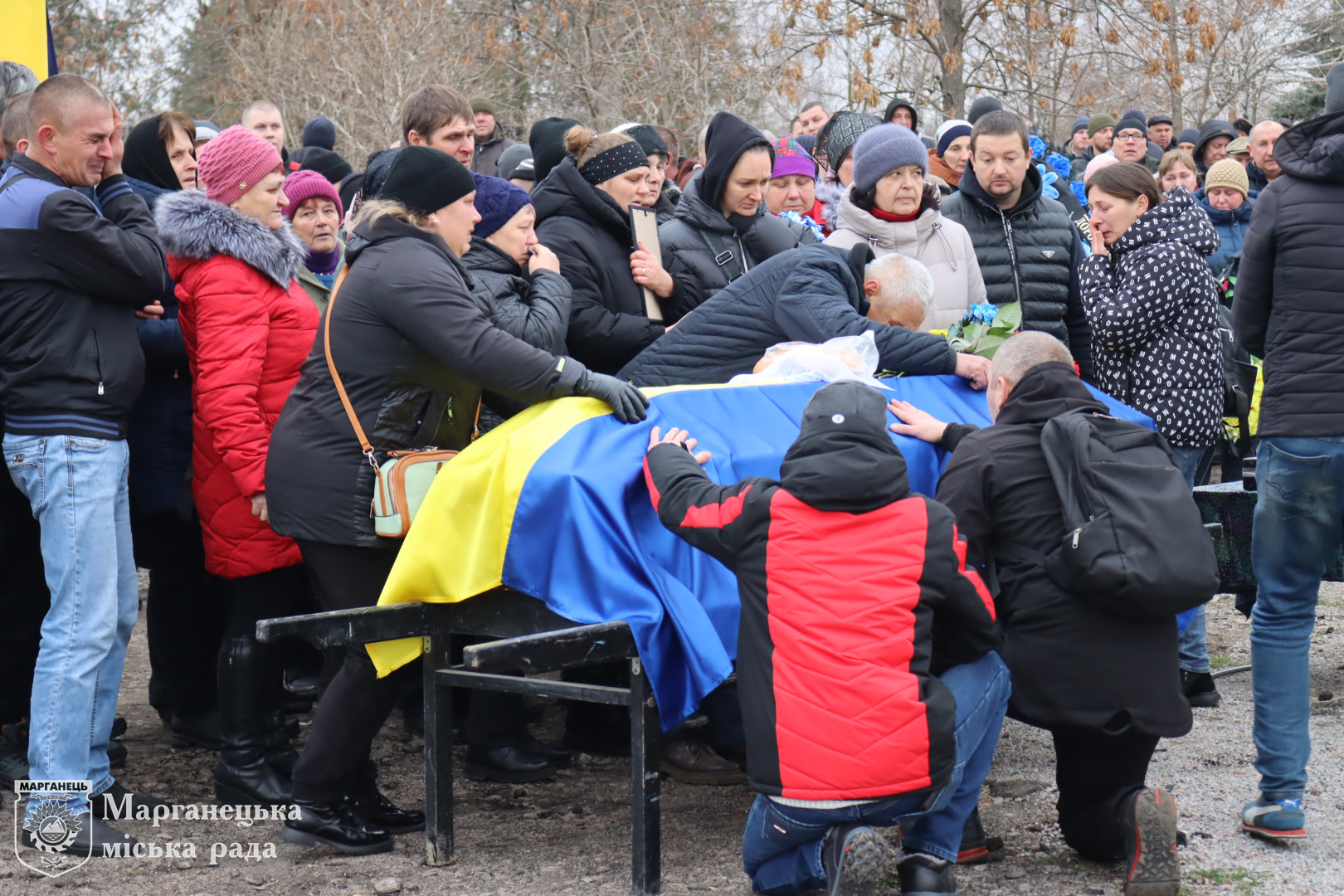 30 листопада Марганець провів в останню путь полеглого Захисника (фото) 3