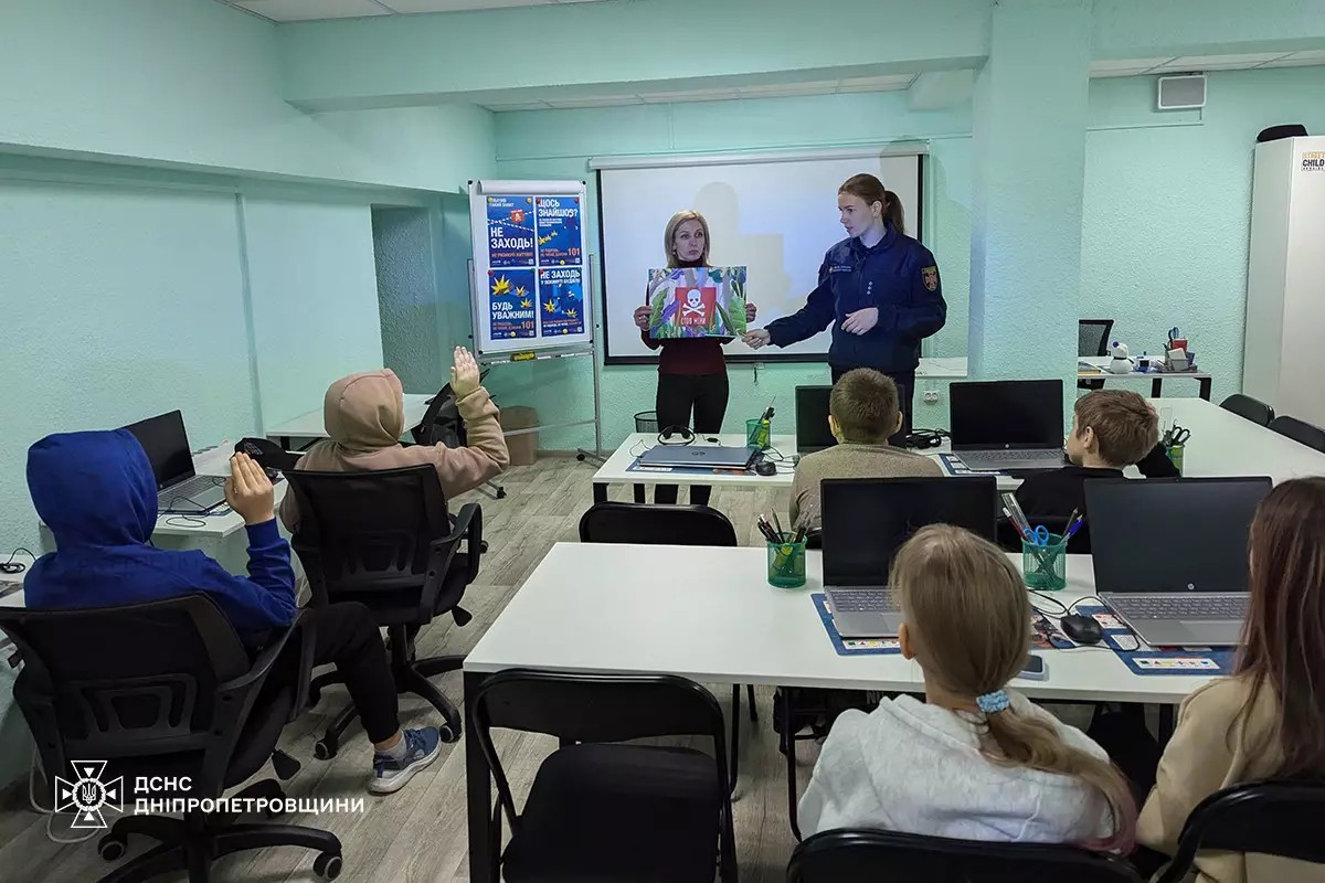 У Нікополі рятувальники провели бесіду з дітьми