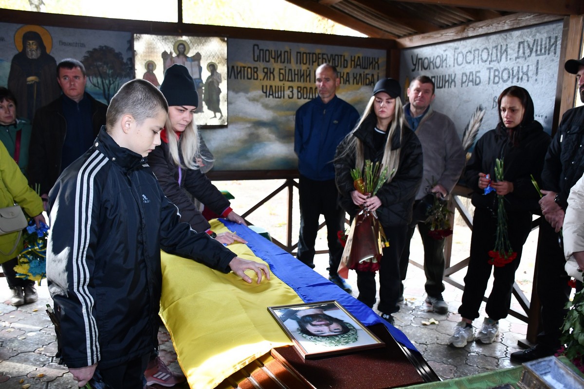 Був призваний у червні і загинув на Курщині: Нікополь сьогодні провів в останню путь Захисника