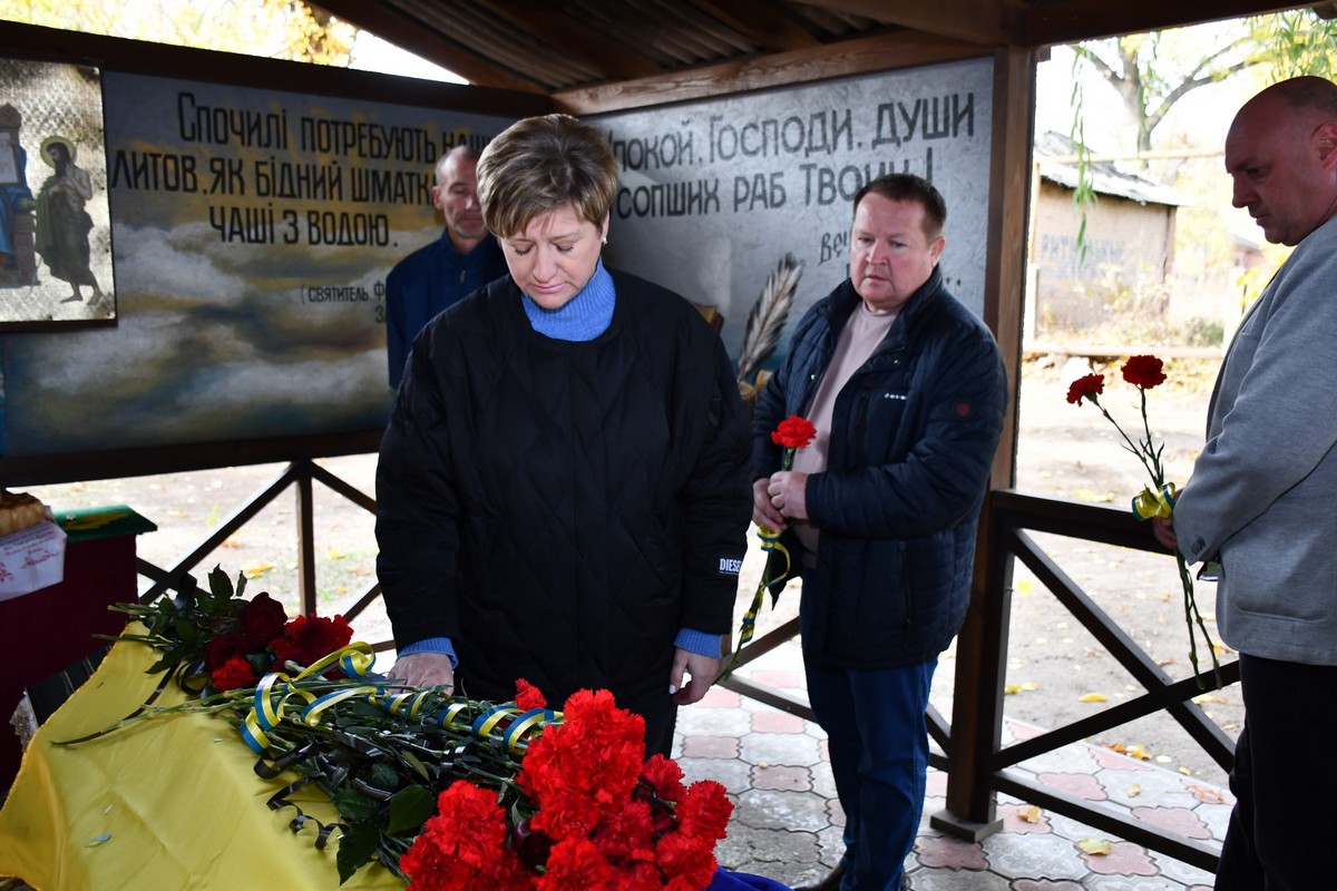 Був призваний у червні і загинув на Курщині: Нікополь сьогодні провів в останню путь Захисника