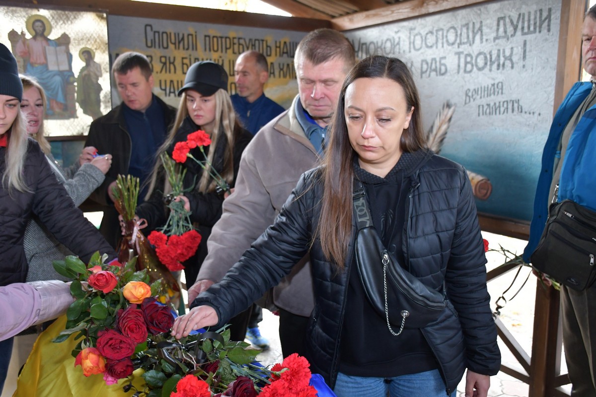 Був призваний у червні і загинув на Курщині: Нікополь сьогодні провів в останню путь Захисника