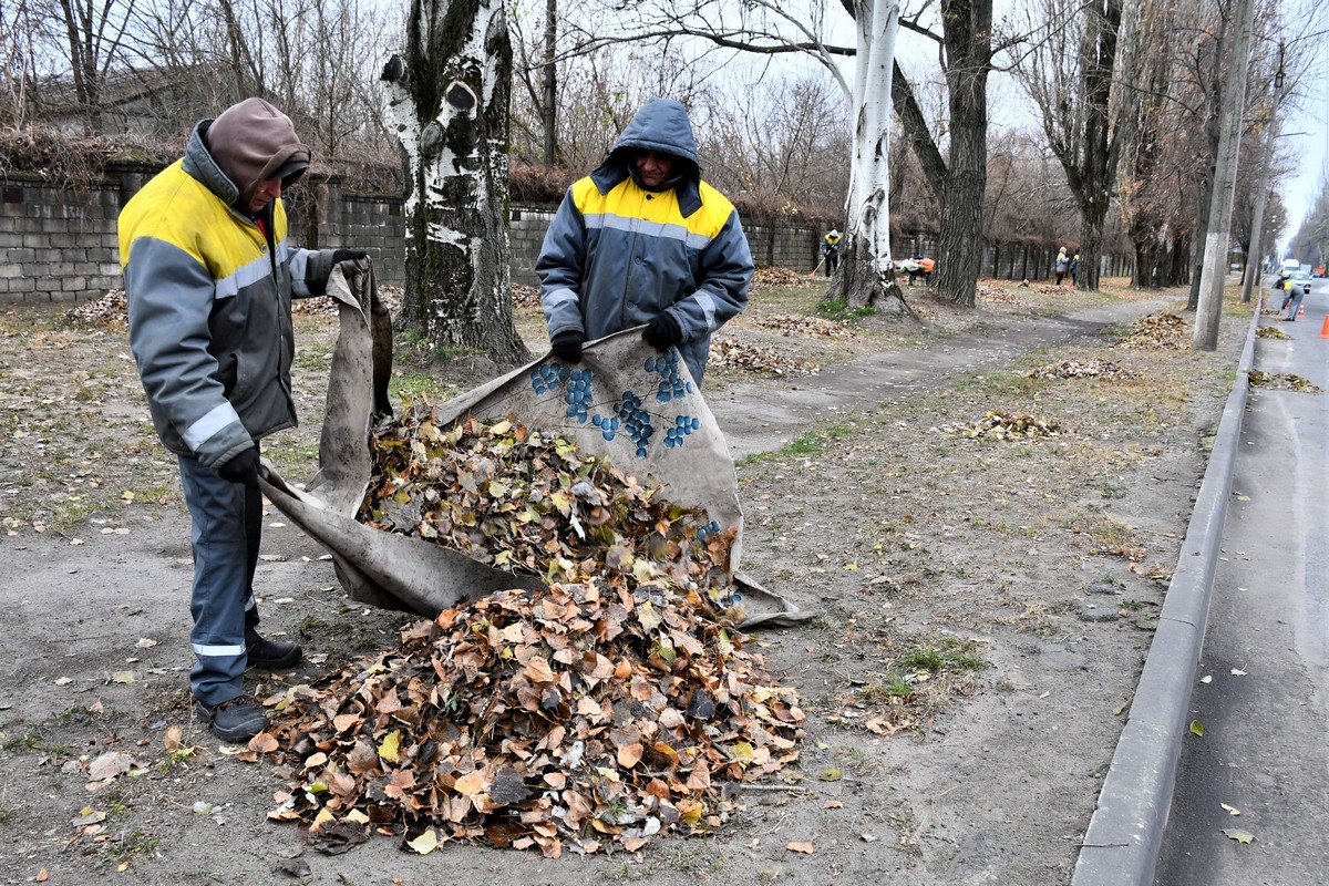 Де встановлюють у Нікополі укриття-габіони і чим ще займаються комунальники на цьому тижні