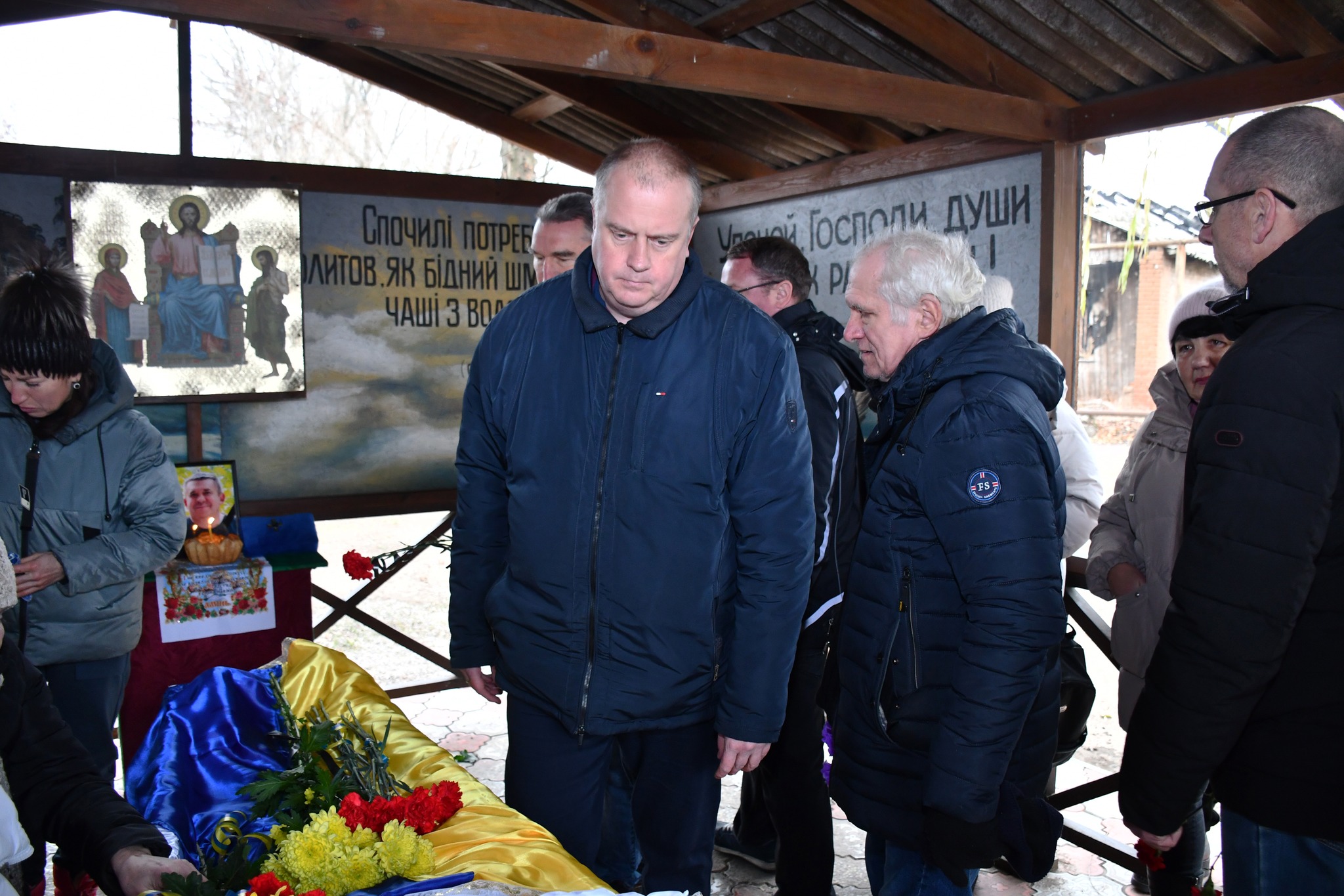 Був феросплавником, а в ЗСУ майором: у Нікополі сьогодні провели в останню путь померлого Захисника