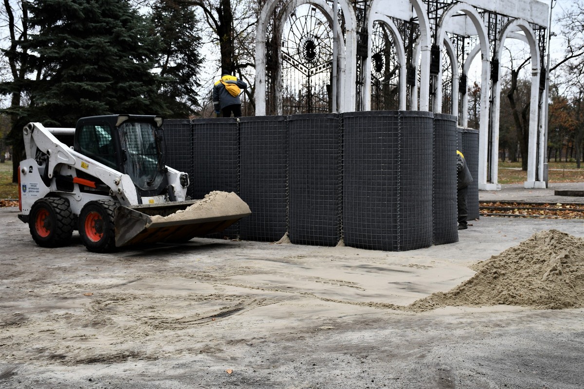 Де встановлюють у Нікополі укриття-габіони і чим ще займаються комунальники на цьому тижні