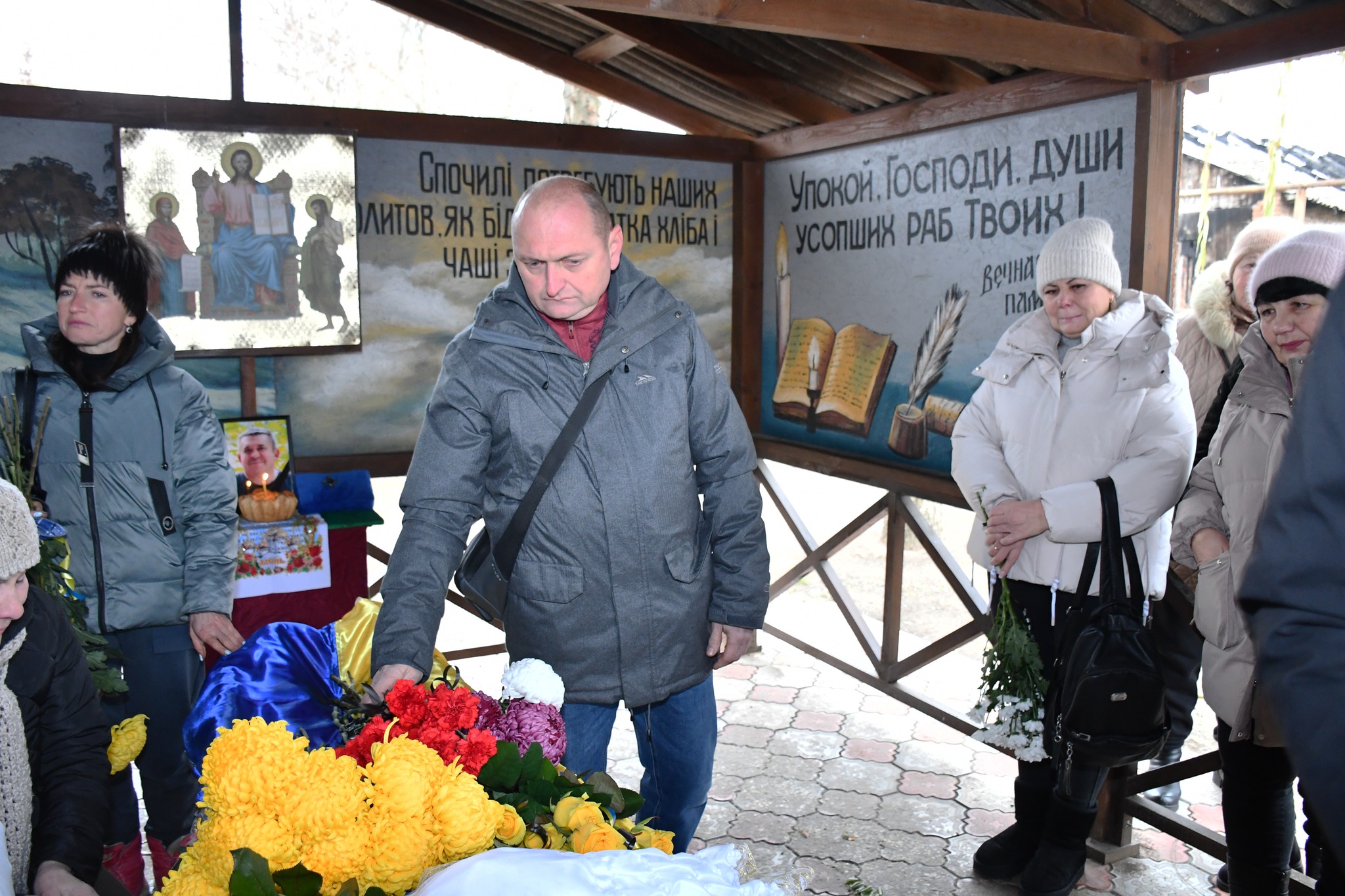 Був феросплавником, а в ЗСУ майором: у Нікополі сьогодні провели в останню путь померлого Захисника