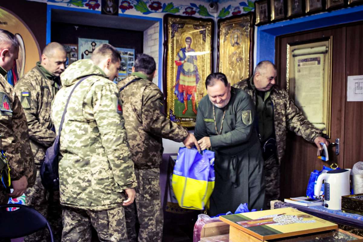 Капелан Нікопольської військової частини розповів військовим про важливість різдвяного посту 10