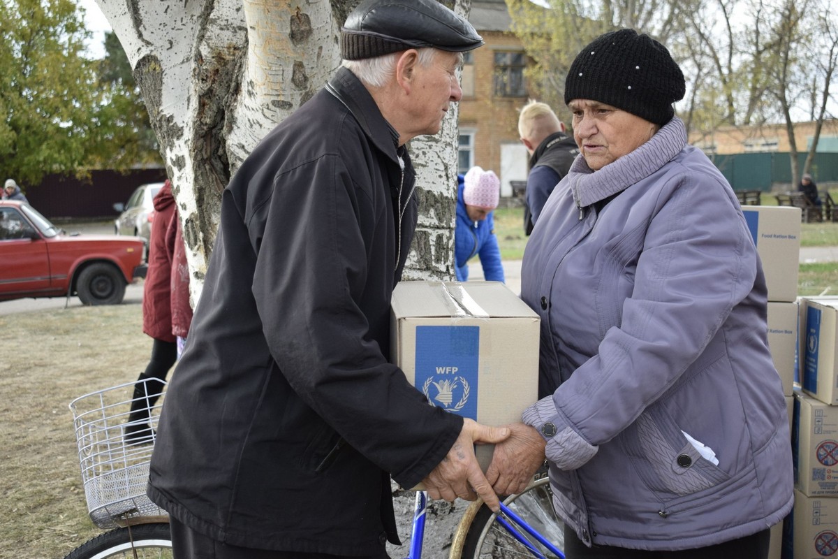 Мешканці Мирівської громади отримали понад 2 000 харчових наборів (фото) 8