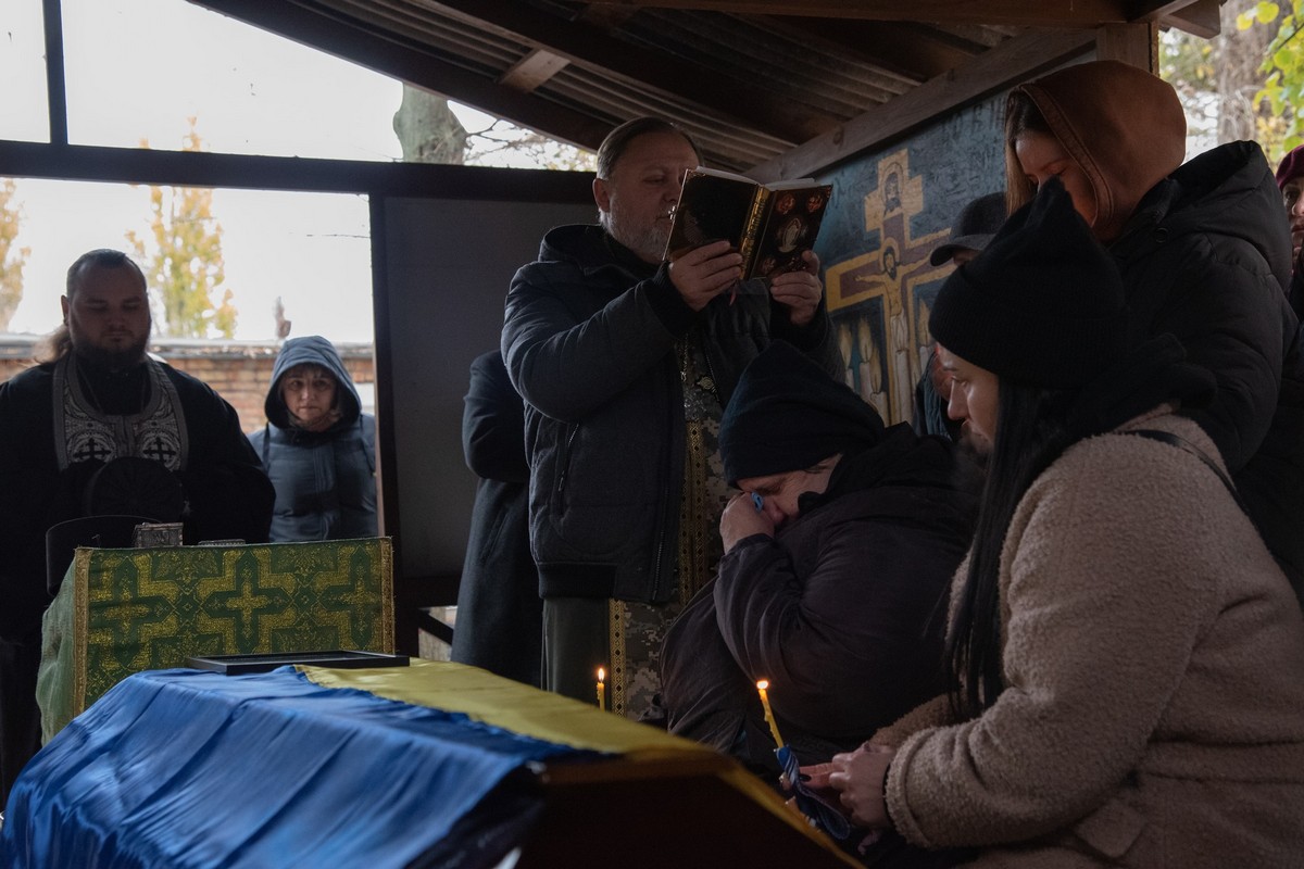 Нікополь провів в останню путь полеглого Захисника 4