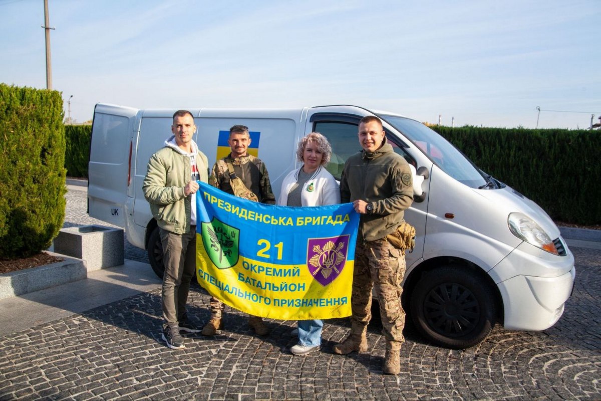 Нікопольська РВА передала авто військовому на Донецький напрямок 2