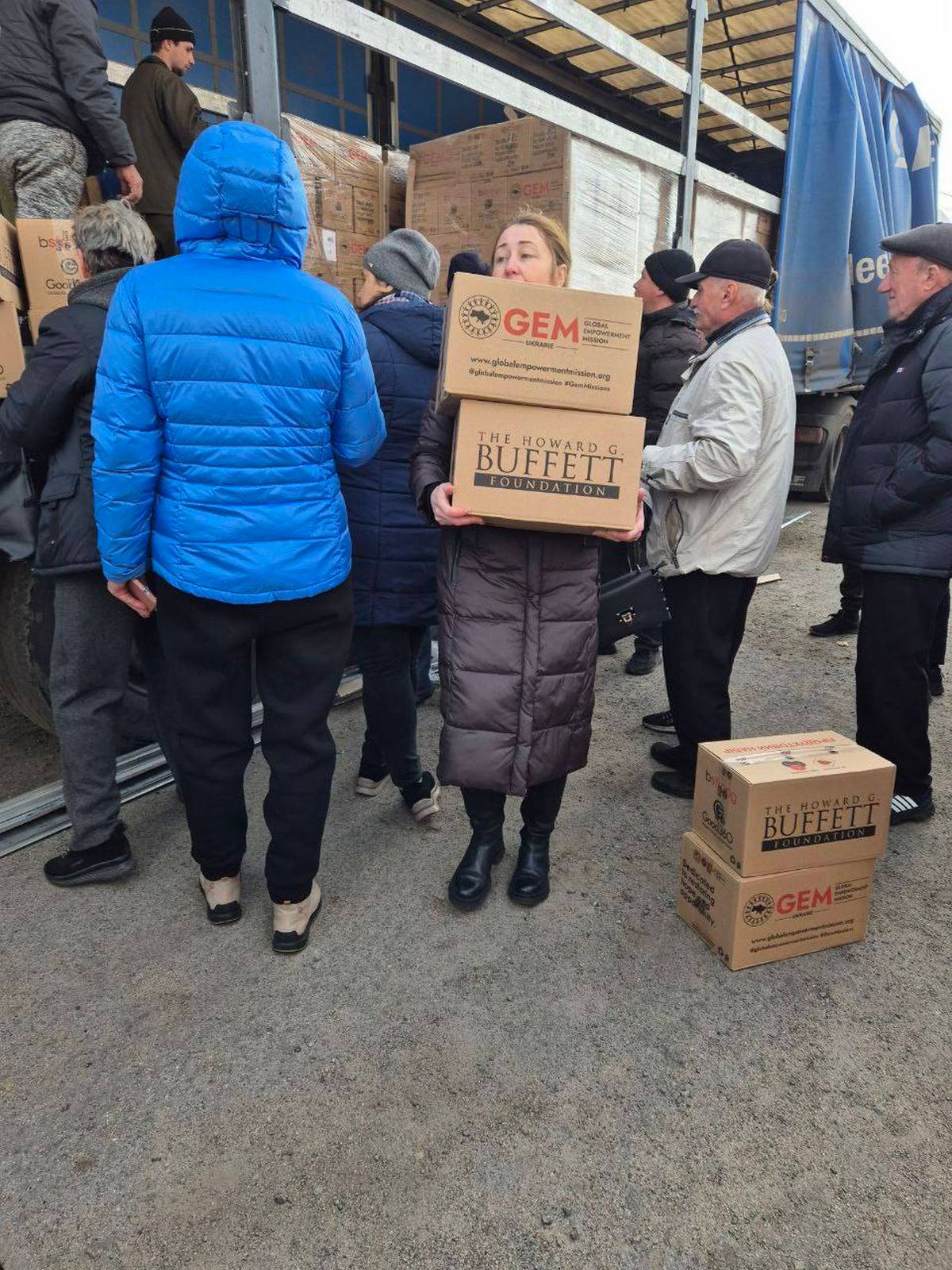 Жителям Мирівської громади видали понад 1400 харчових наборів (фото) 7