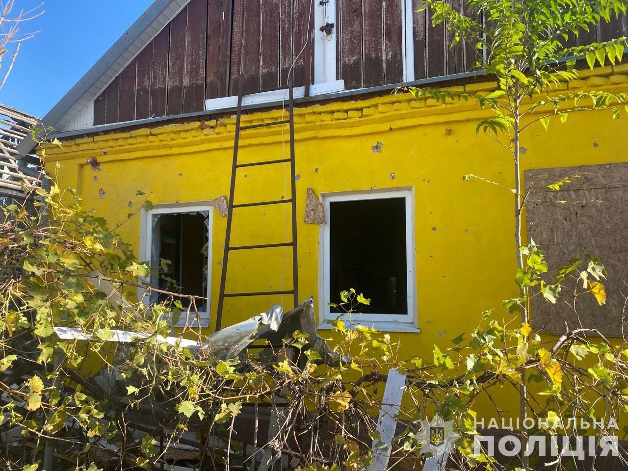 Окупанти атакували Нікополь: залишили без світла 2000 домівок, потрощили будинки - поліція 1 Окупанти атакували Нікополь: залишили без світла 2000 домівок, потрощили будинки - поліція