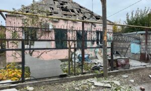 Ворог побив десятки будівель у Нікополі і обстріляв Зеленодольську громаду сьогодні (фото)