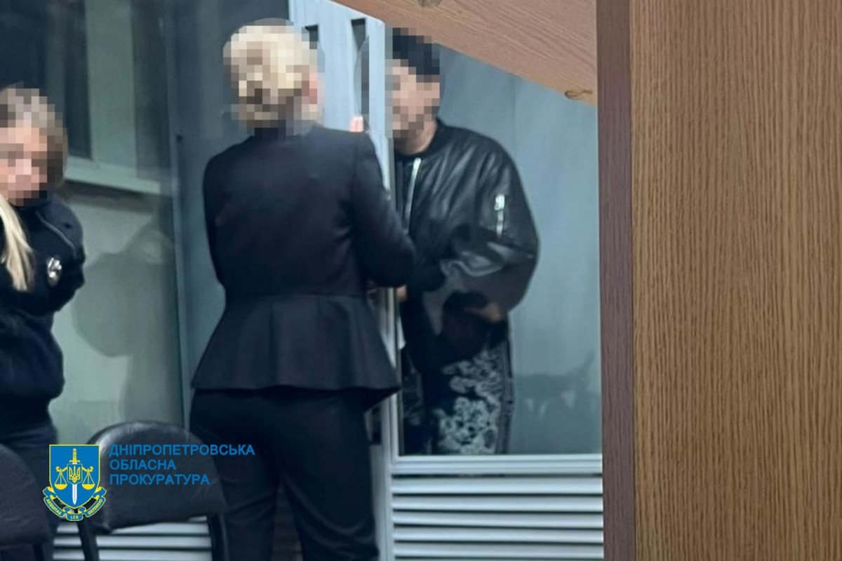 На Дніпропетровщині екс-голова податкової організувала злочинну схему і допомагала уникати сплати податків 1 На Дніпропетровщині екс-голова податкової організувала злочинну схему і допомагала уникати сплати податків