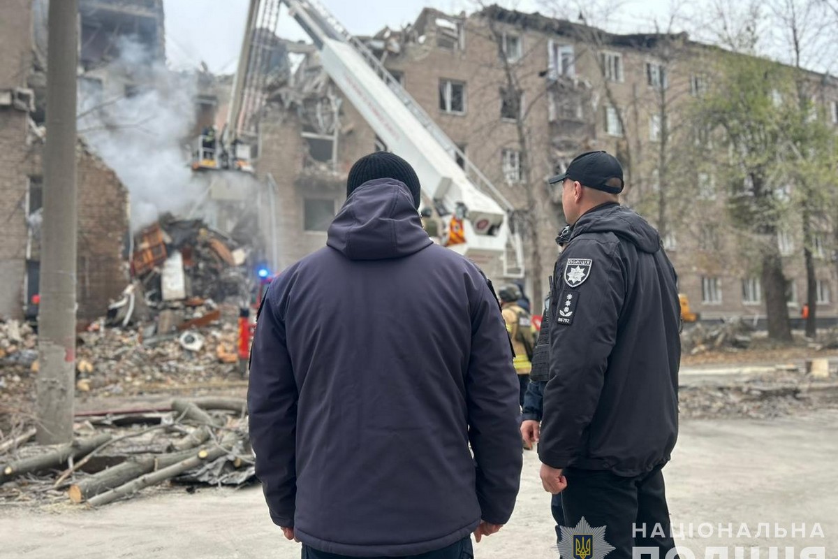 про наслідки ракетного удару по Кривому Рогу розповіли у поліції 2