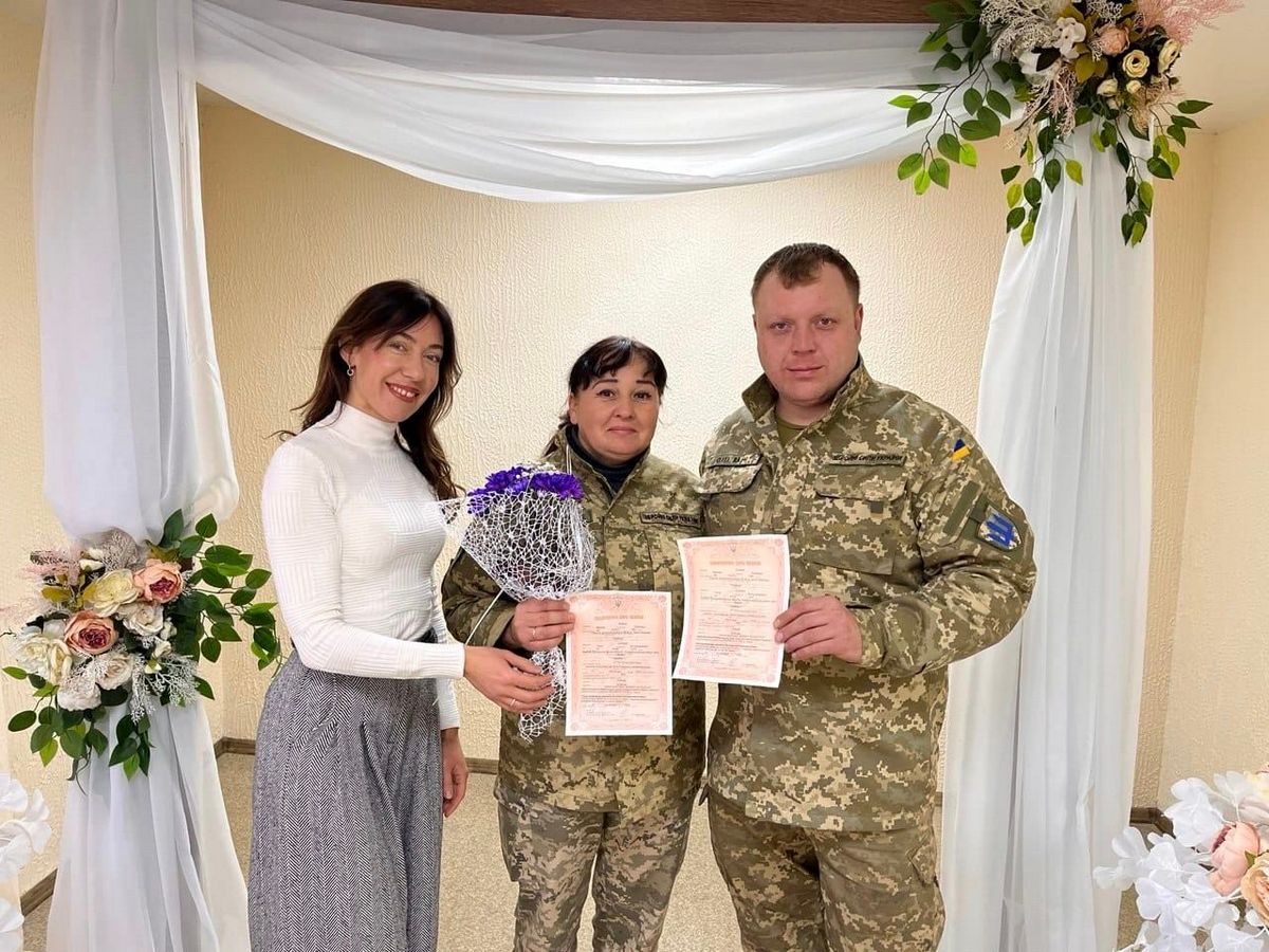 Війна єднає долі: у Нікополі військові створили родину 1 у Нікополі військові створили родину 2