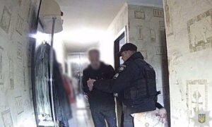 У Нікополі сталося вбивство: поліція показала відео з місця події