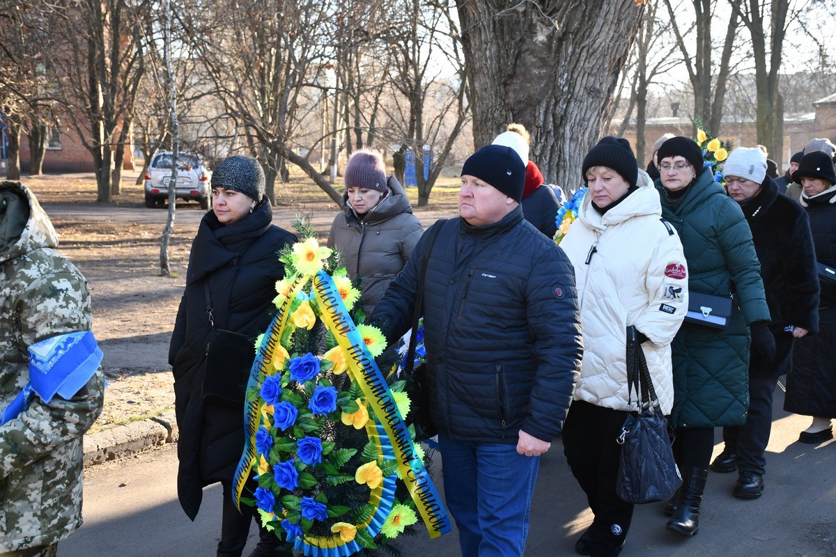 14 грудня Нікополь провів останню путь хороброго Захисника (фото) 10