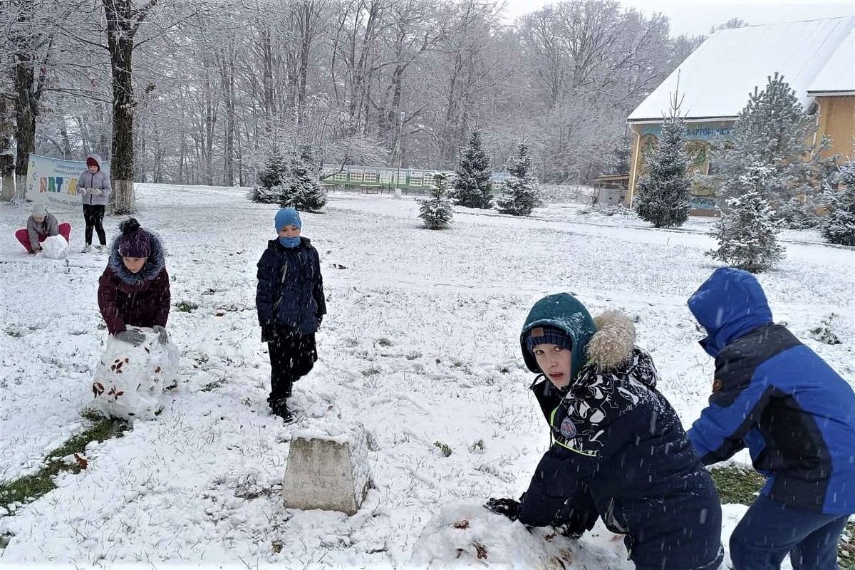 5 дітей з Нікополя відпочили в Артеку, а 20 зараз на відпочинку (фото) 1 5 дітей з Нікополя відпочили в Артеку, а 20 зараз на відпочинку (фото)