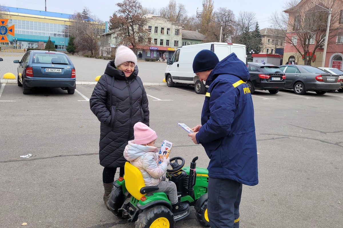 Мешканців Покрова закликали дбати про безпеку дітей (фото) 2