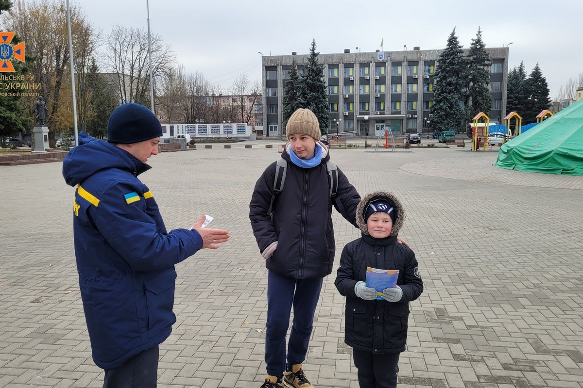 Мешканців Покрова закликали дбати про безпеку дітей (фото) 3