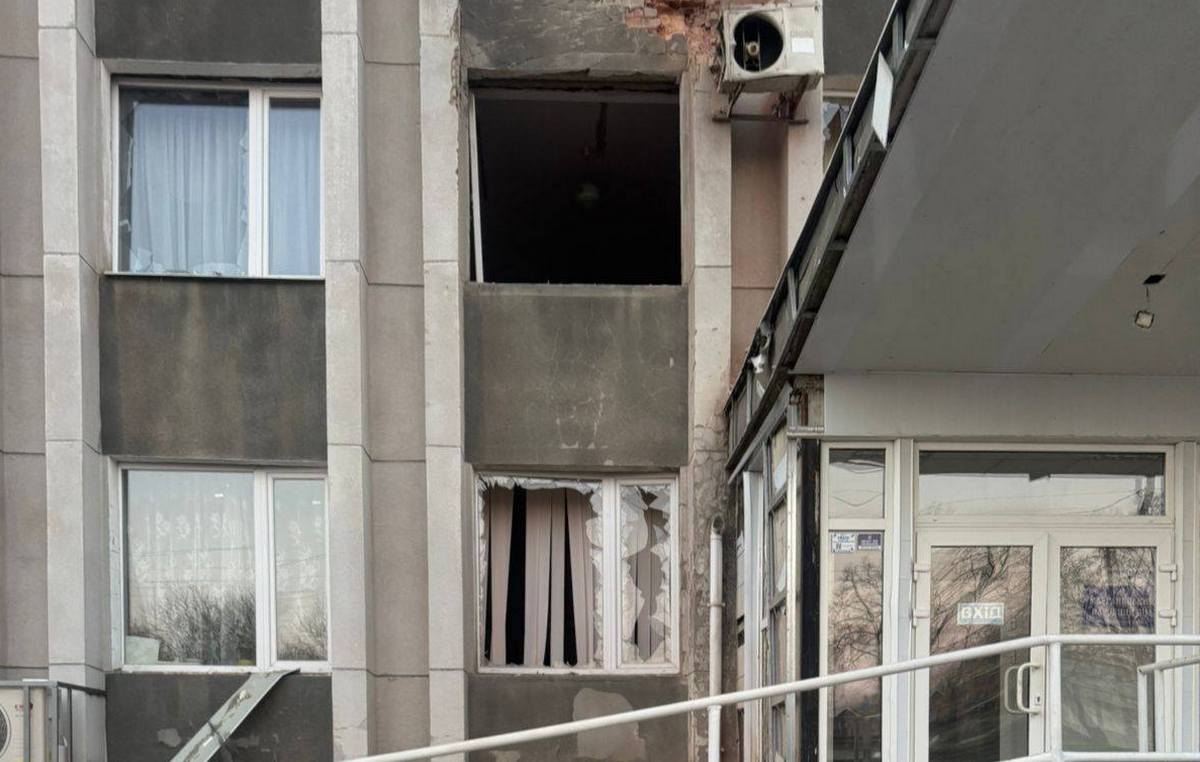 У Марганці росіяни здійснили черговий теракт: як пройшов день 31 грудня, розповів Геннадій Боровик 1 У Марганці росіяни здійснили черговий теракт 4