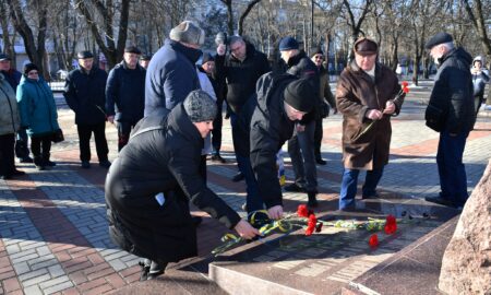 У Нікополі вшанували учасників ліквідації наслідків аварії на Чорнобильській АЕС (фото) 6