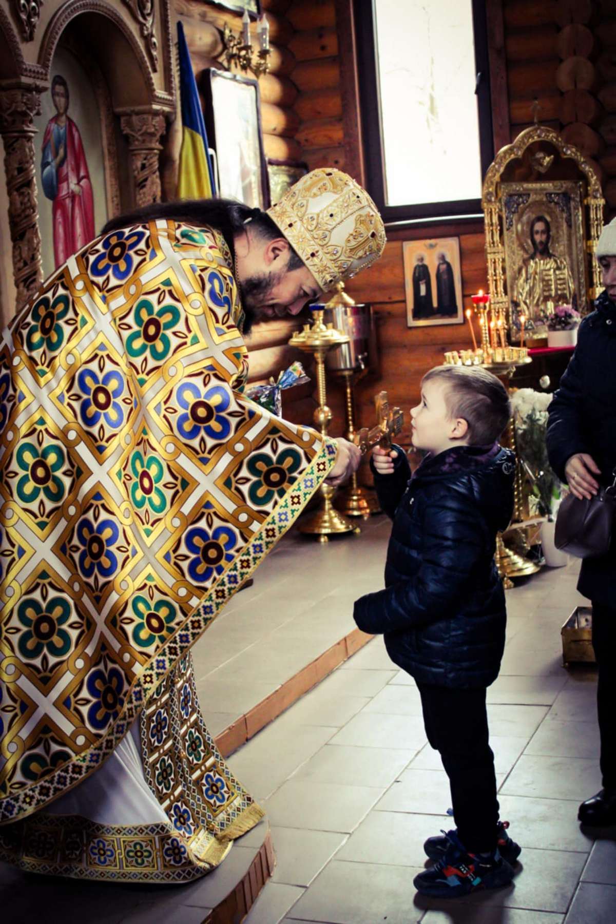 З Днем святого Миколая дітей Нікополя привітали священники ПЦУ (фото) 12