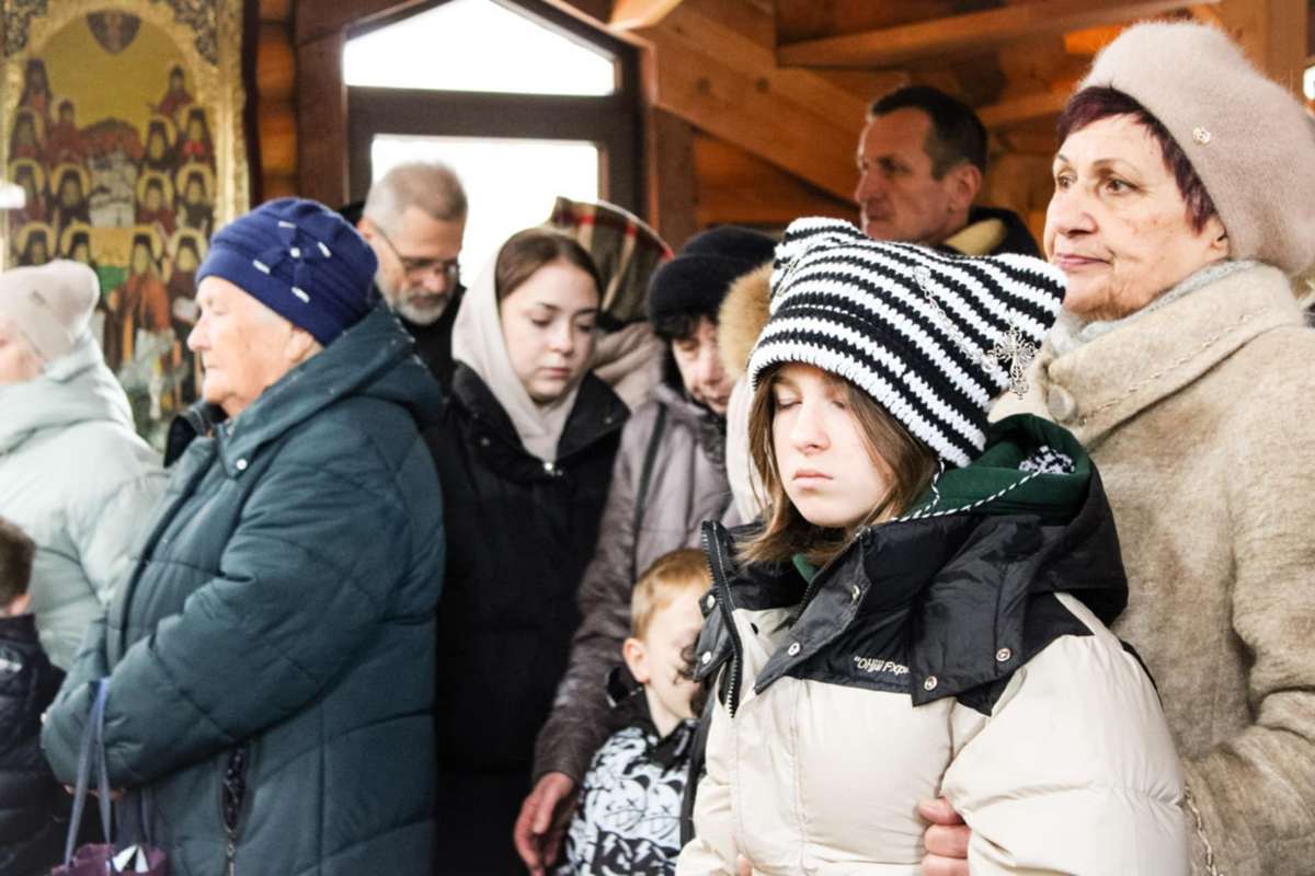 З Днем святого Миколая дітей Нікополя привітали священники ПЦУ (фото) 7