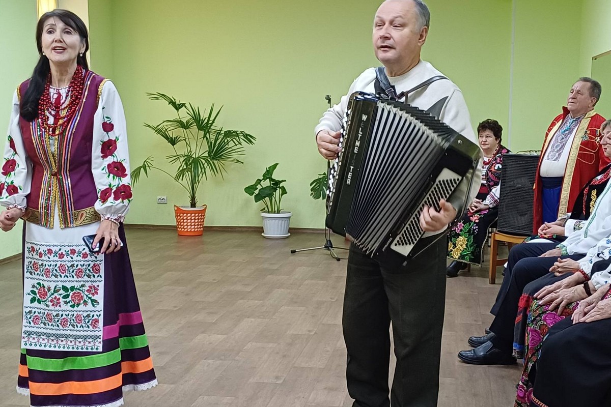 до дня ЗСУ у Нікополі відбувся концерт гурту 7