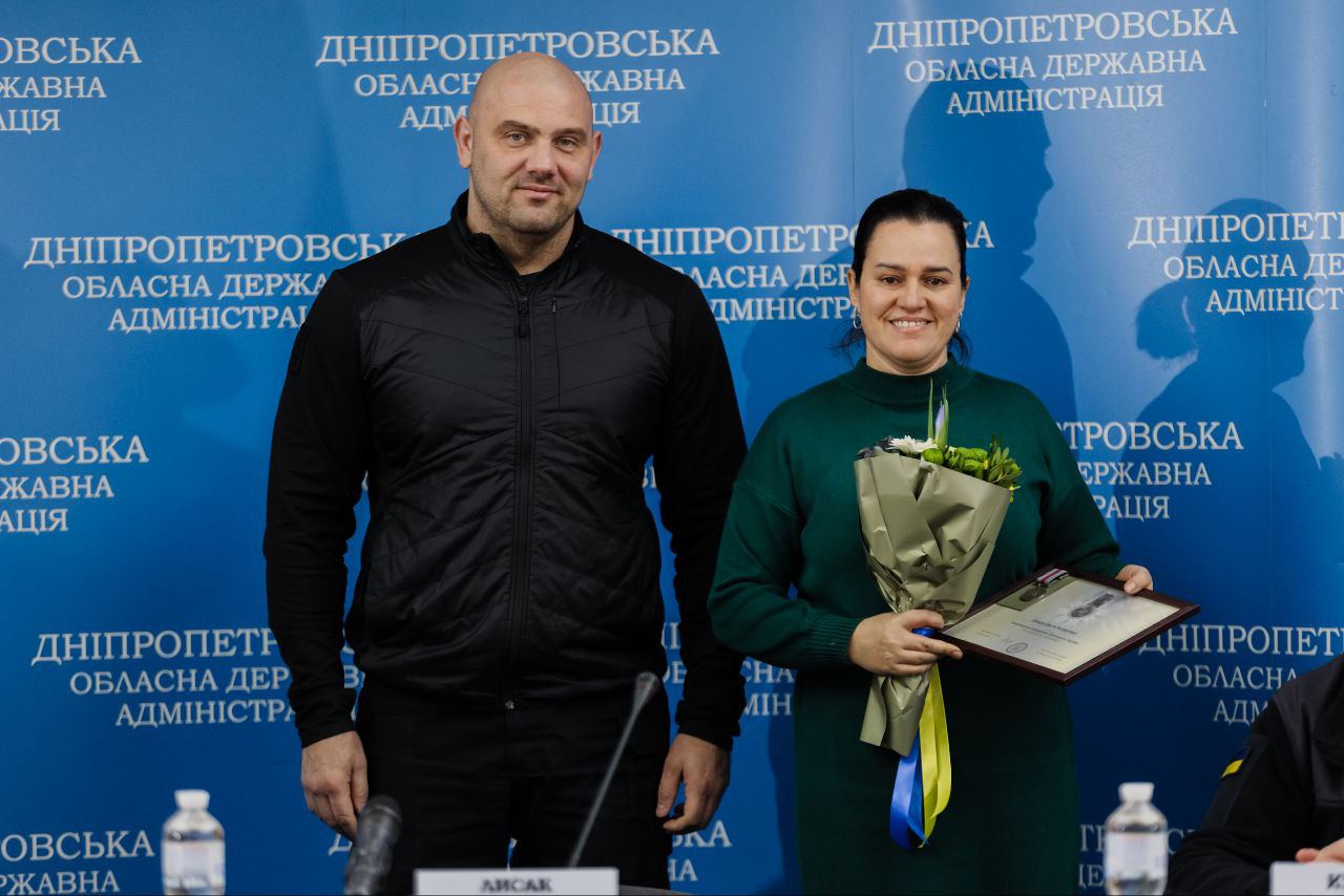 У ДніпроОВА нагородили волонтерів напередодні свята (фото)