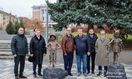 «Дякую, що не побоялися»: Марганець відвідали представники італійського міста Пескічі