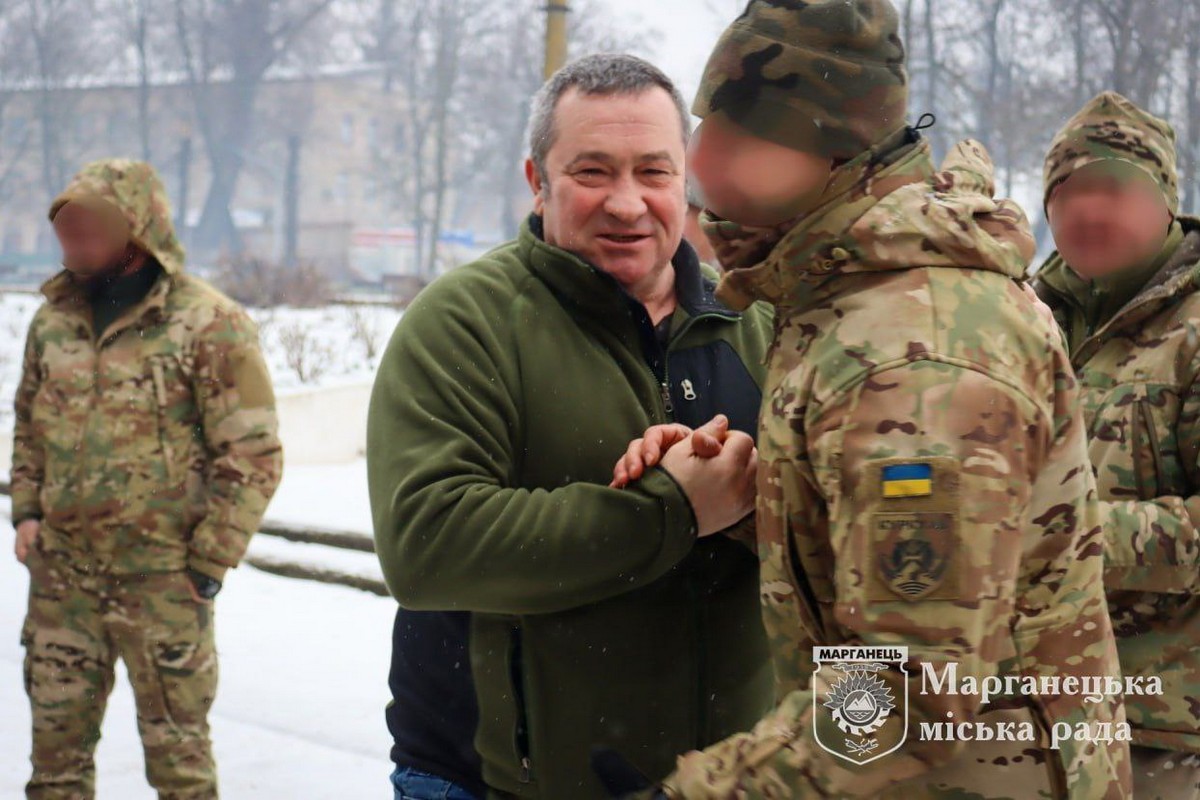 У Марганці розповіли, як допомагали ЗСУ від початку великої війни (фото)