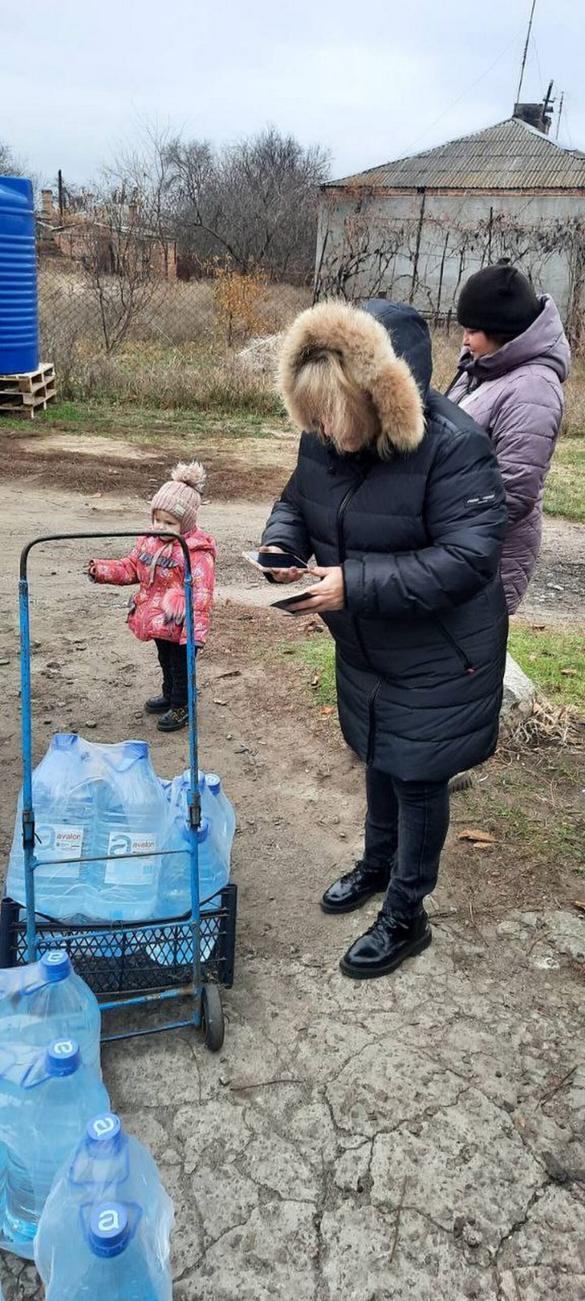 18036 пляшок води і 1440 продуктових наборів – гуманітарна допомога у Марганці на минулому тижні